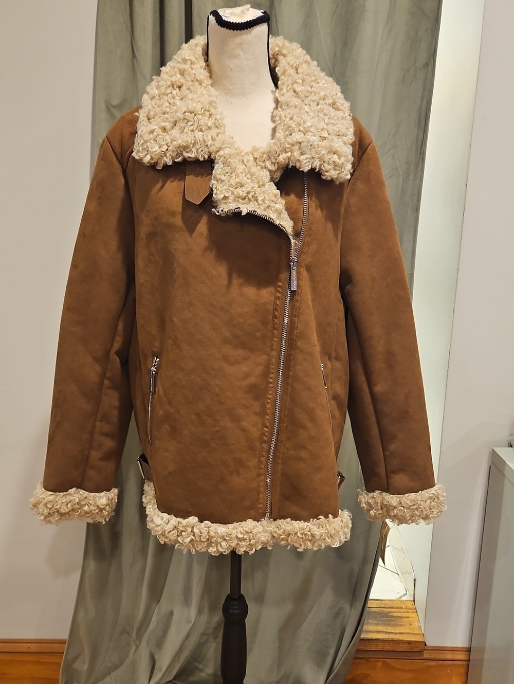 Michael KORS Women's Faux Shearling Aviator Jacket in Camel